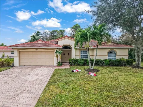 132 Chestnut Circle Royal Palm Beach FL 33411