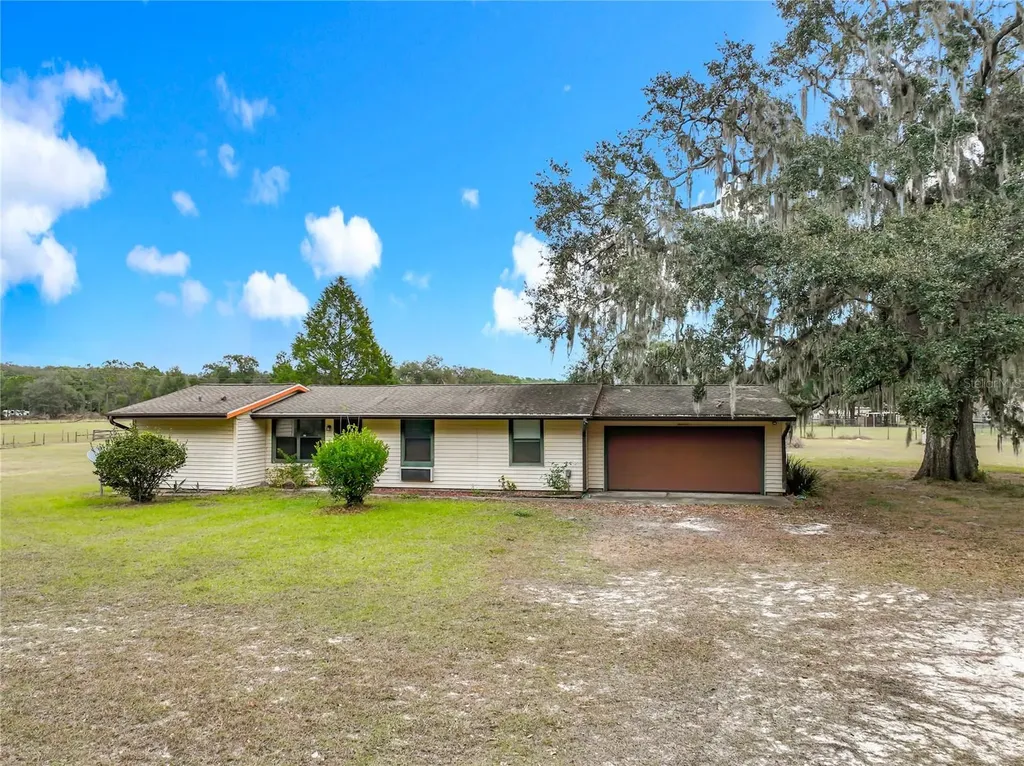 32200 Avington Road Sorrento FL 32776