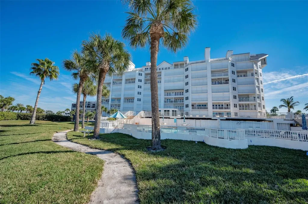 1582 Gulf Boulevard Clearwater Beach FL 33767