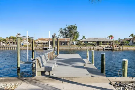 1984 Kansas Avenue NE St Petersburg FL 33703