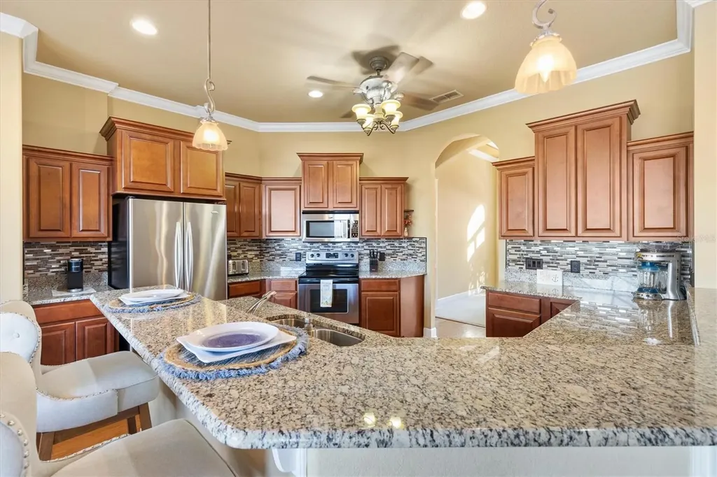 527 Dowling Circle Lady Lake FL 32159