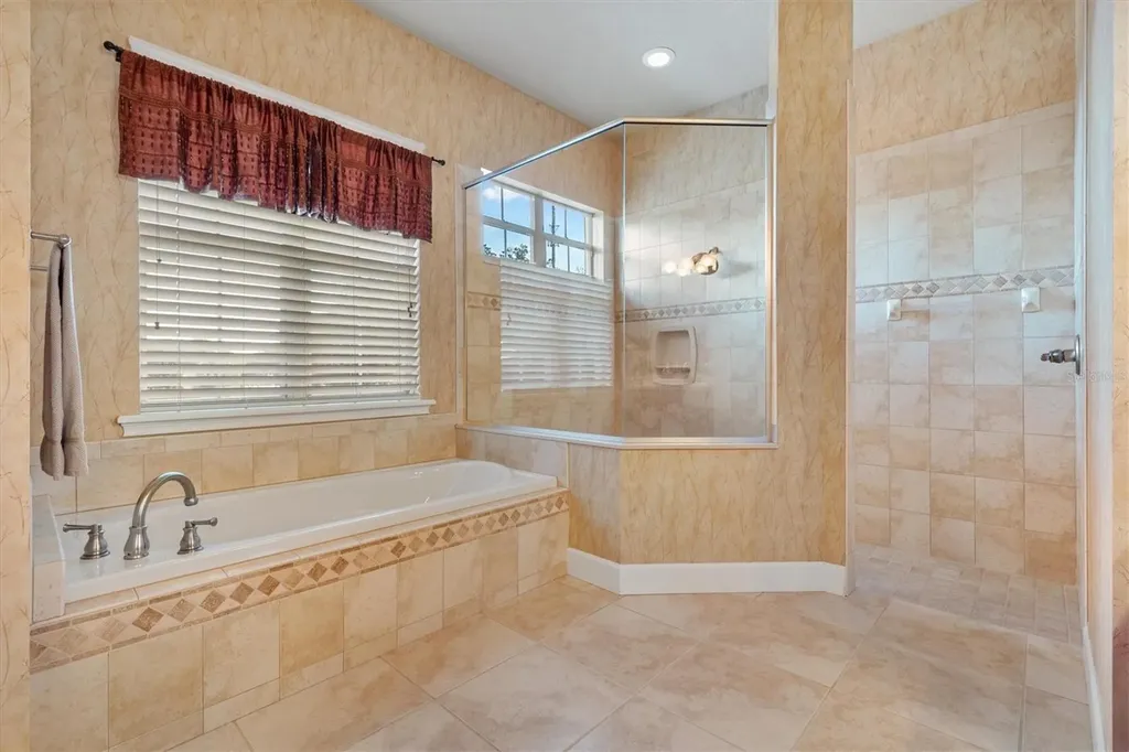 527 Dowling Circle Lady Lake FL 32159