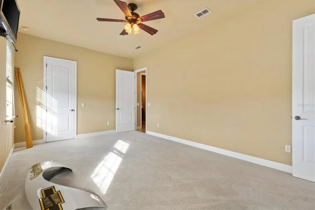 527 Dowling Circle Lady Lake FL 32159