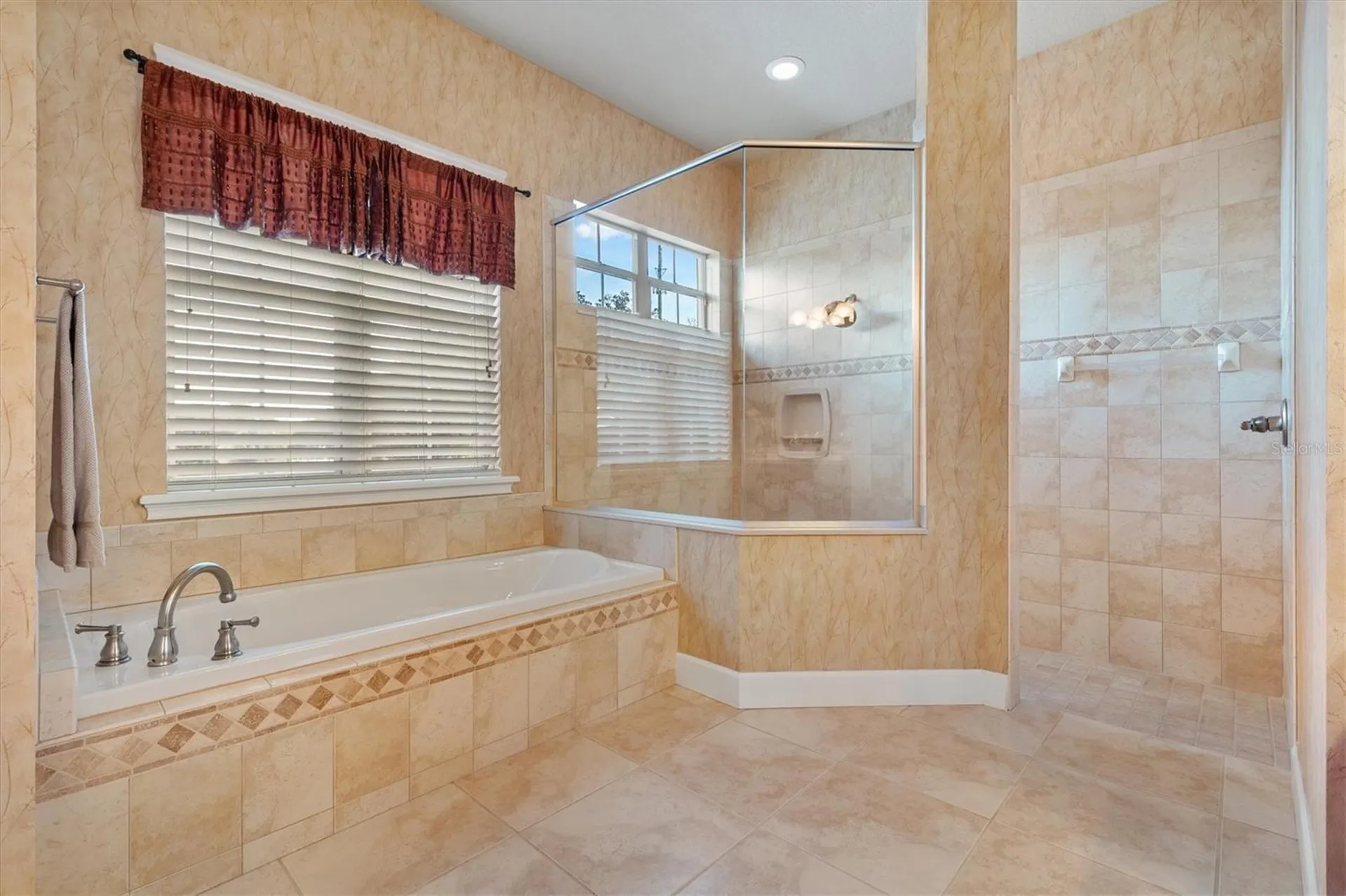 527 Dowling Circle Lady Lake FL 32159