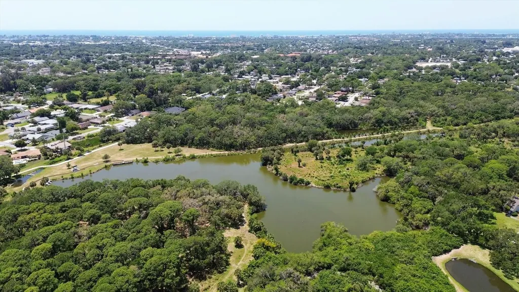 3332 Thornwood Road Sarasota FL 34231