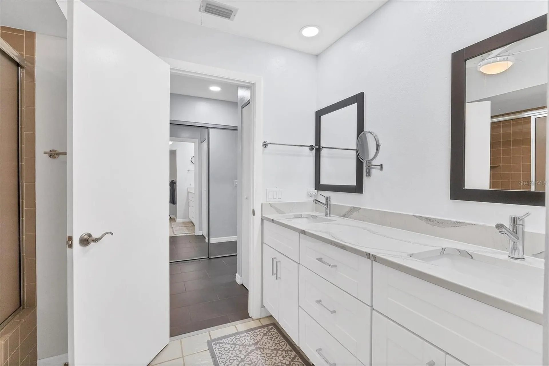 3332 Thornwood Road Sarasota FL 34231