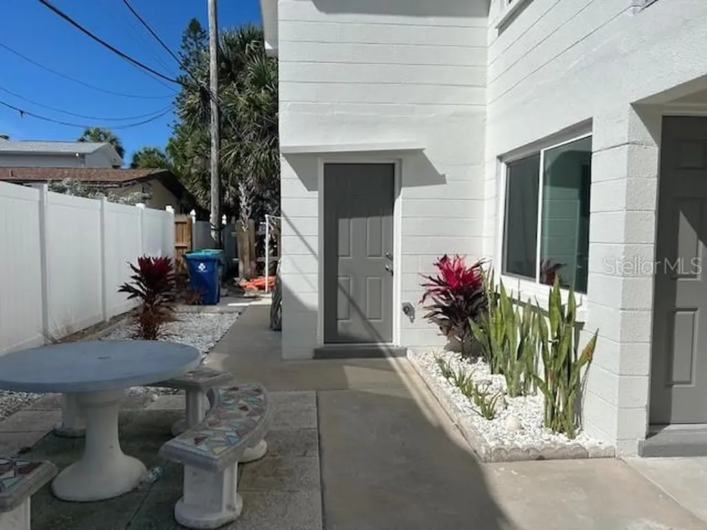 7338 Coquina Way St Pete Beach FL 33706