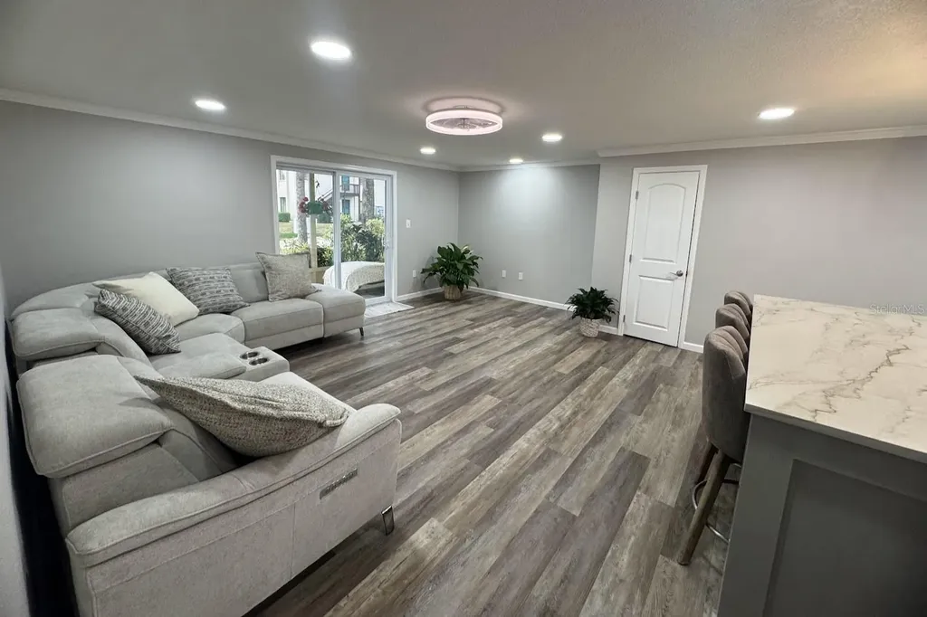 2727 75th Street W Bradenton FL 34209