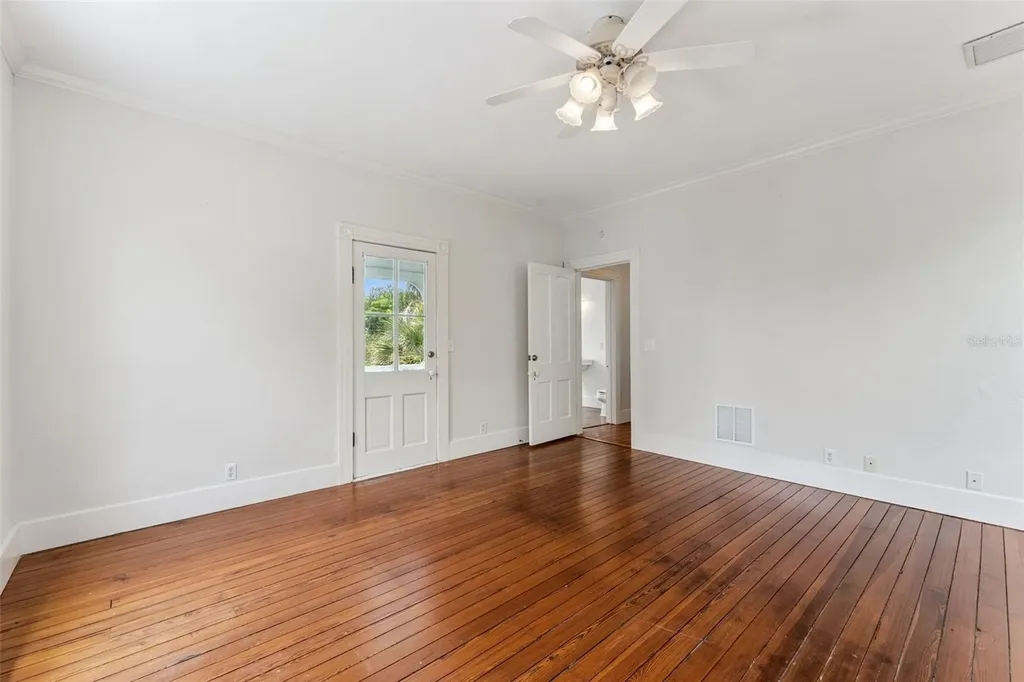 316 N Lakeview Drive Lake Helen FL 32744