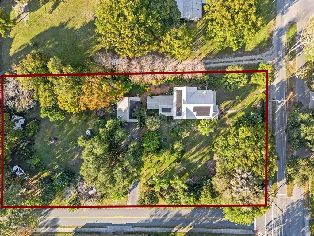 316 N Lakeview Drive Lake Helen FL 32744