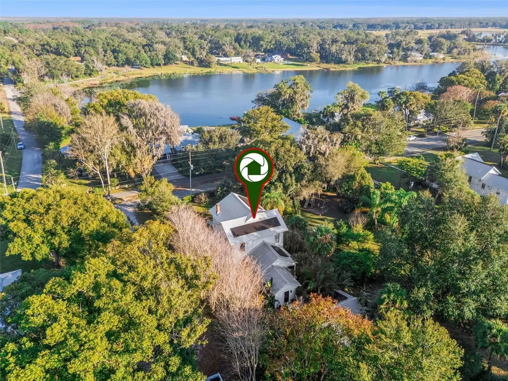 316 N Lakeview Drive Lake Helen FL 32744