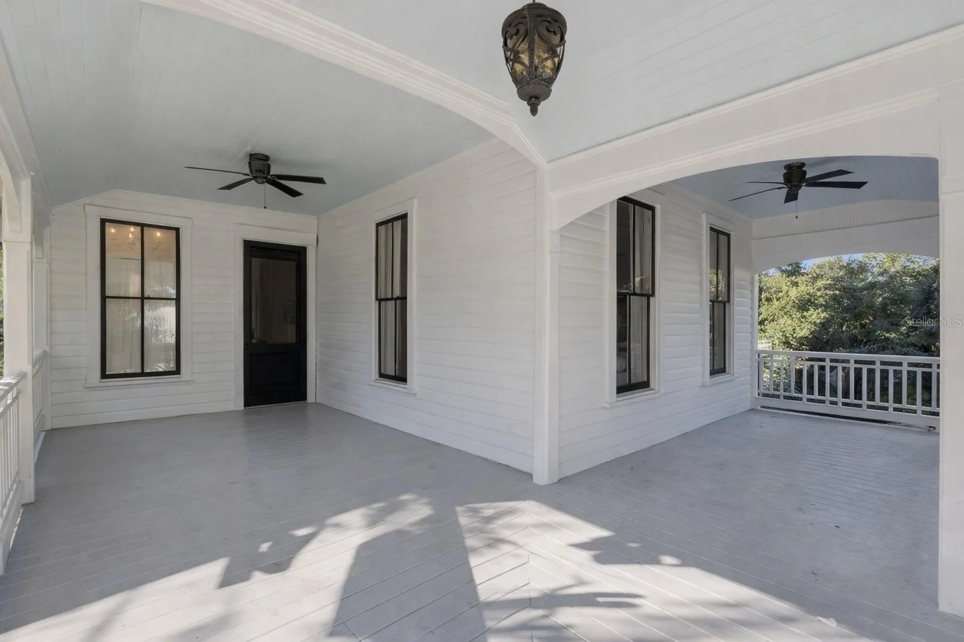 316 N Lakeview Drive Lake Helen FL 32744