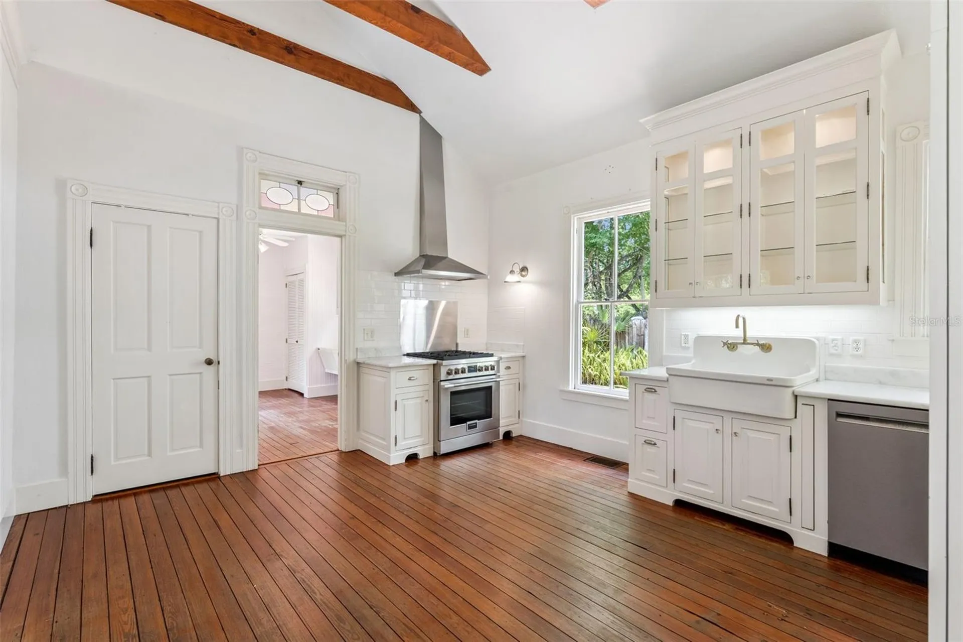 316 N Lakeview Drive Lake Helen FL 32744