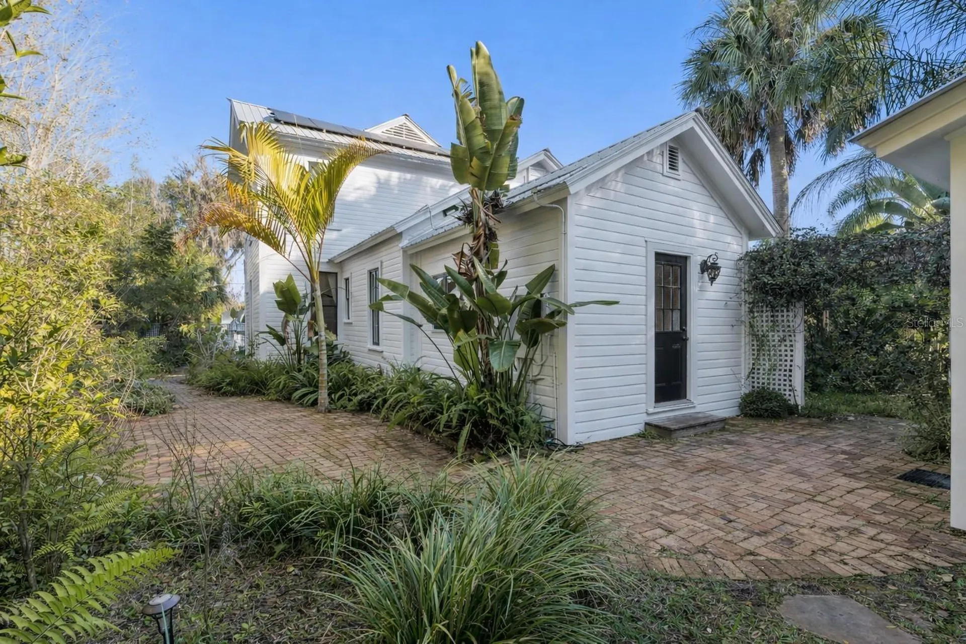 316 N Lakeview Drive Lake Helen FL 32744