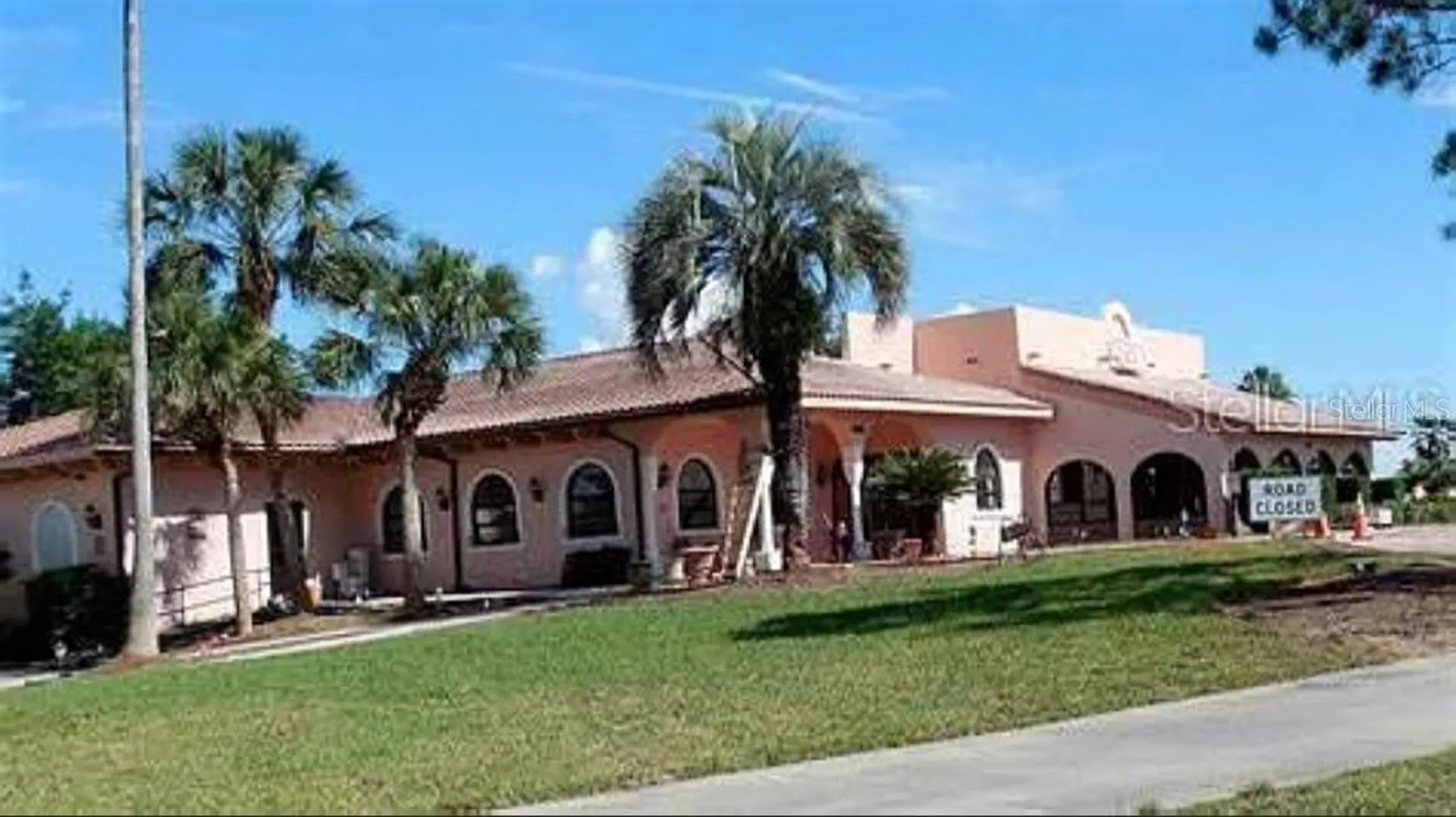 1532 W Schwartz Boulevard Lady Lake FL 32159