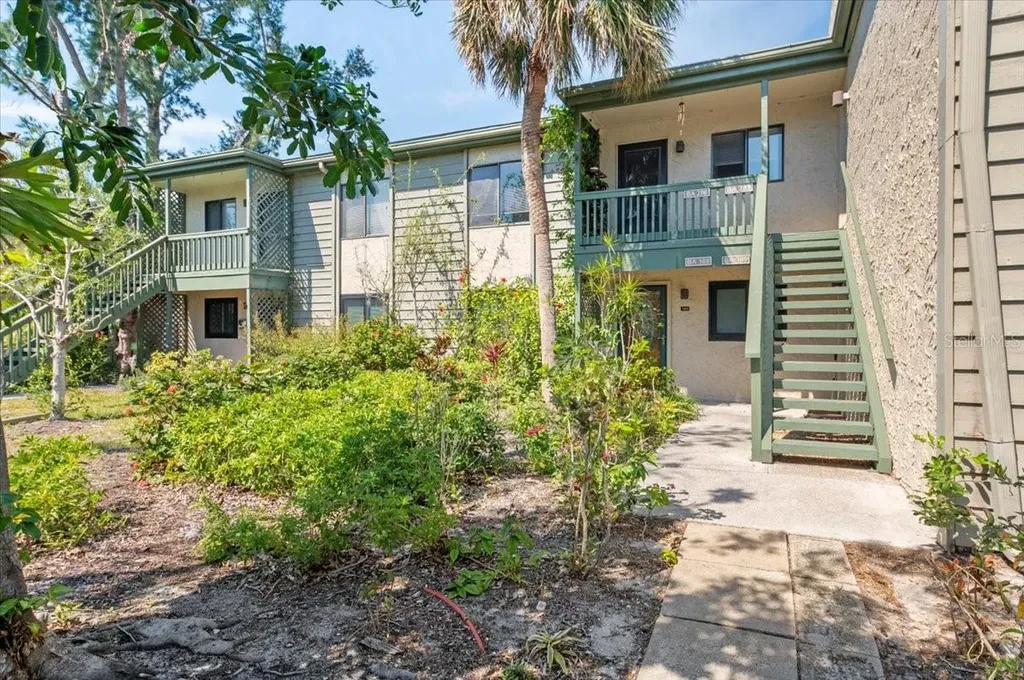1519 Pelican Point Drive Sarasota FL 34231