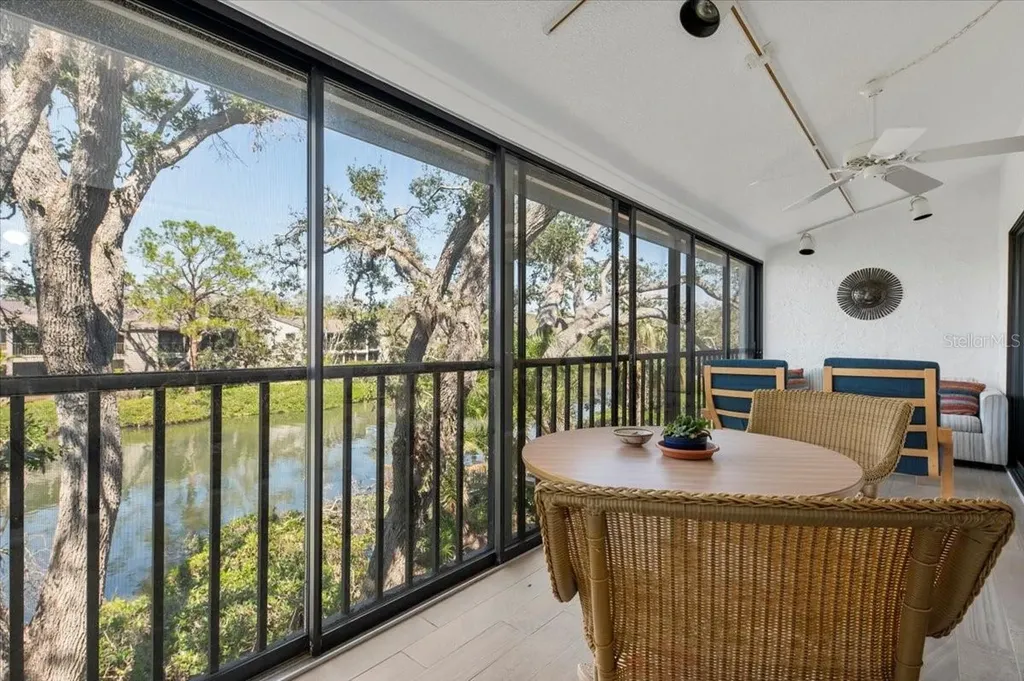 1519 Pelican Point Drive Sarasota FL 34231