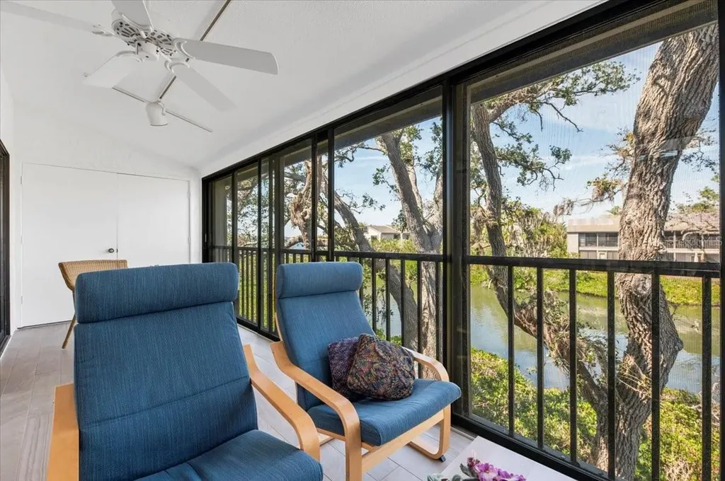 1519 Pelican Point Drive Sarasota FL 34231