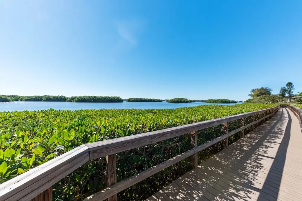 1519 Pelican Point Drive Sarasota FL 34231