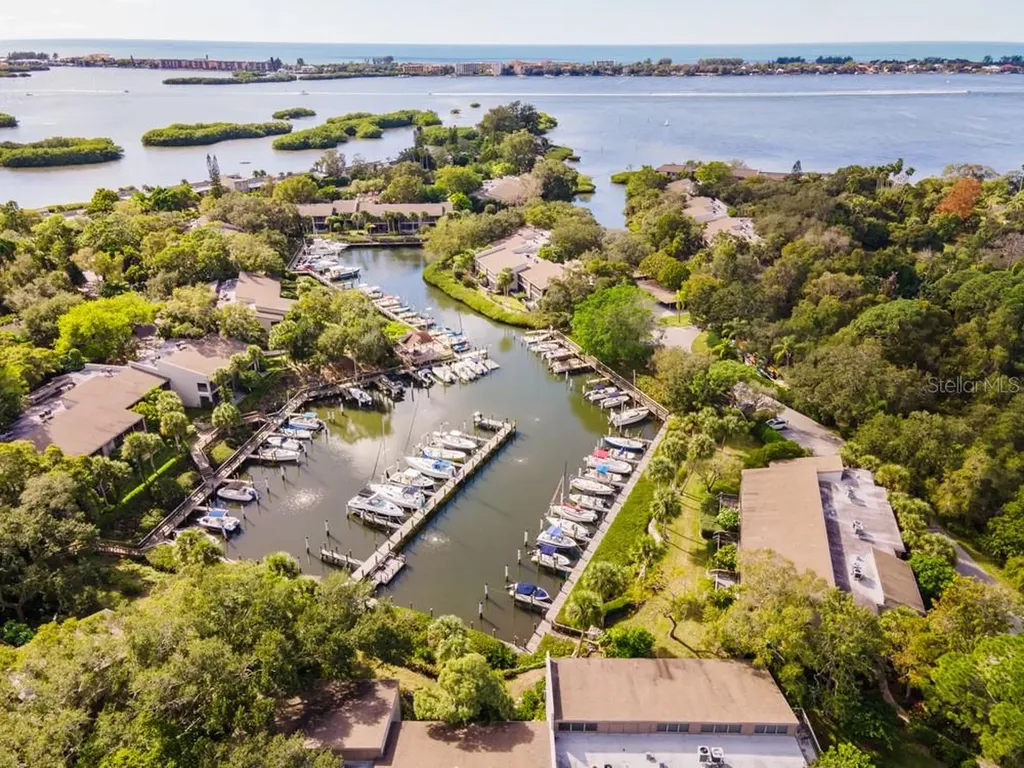 1519 Pelican Point Drive Sarasota FL 34231