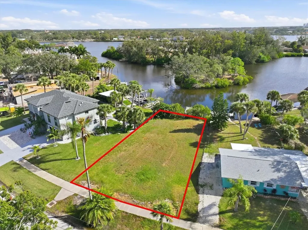 56 Inness Drive Tarpon Springs FL 34689