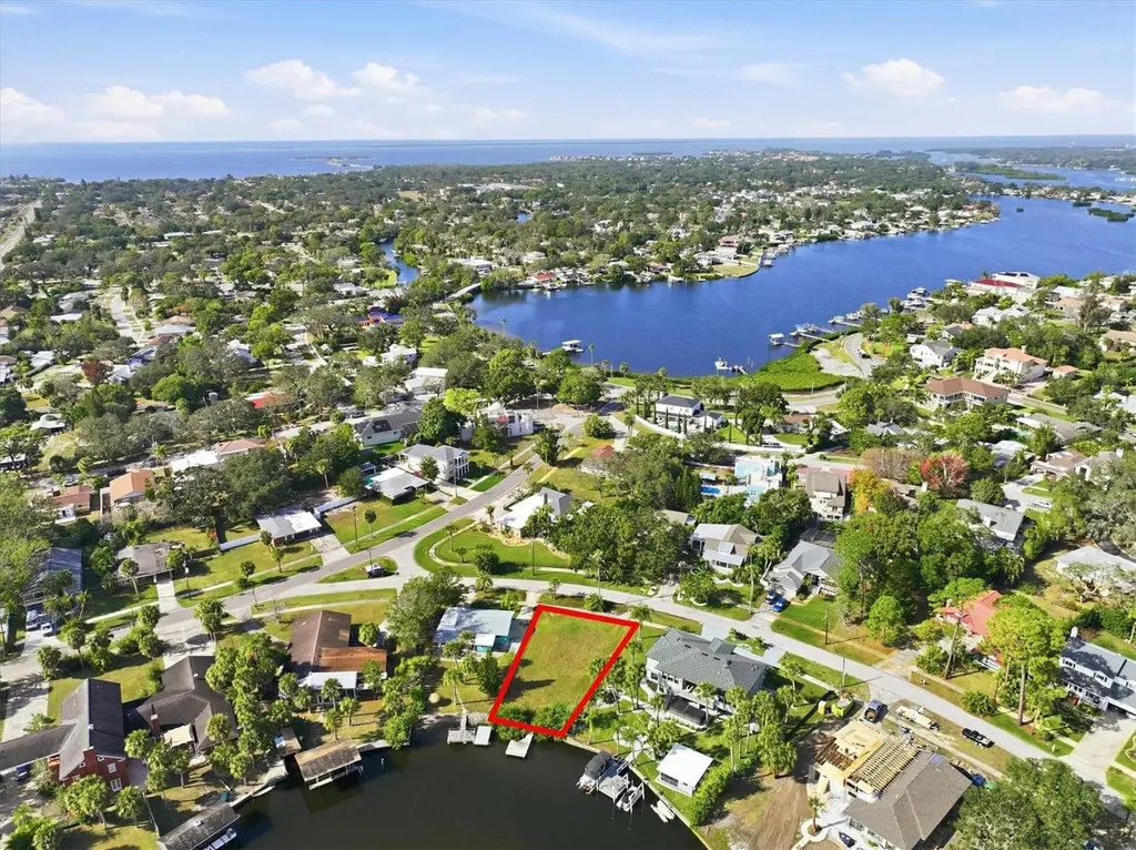 56 Inness Drive Tarpon Springs FL 34689