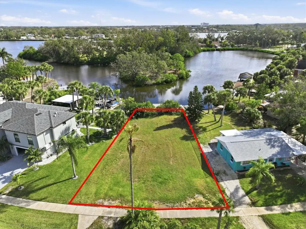 56 Inness Drive Tarpon Springs FL 34689