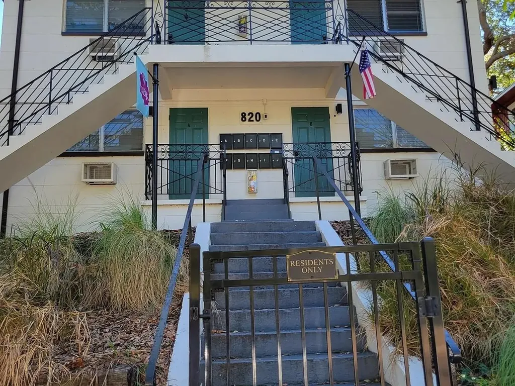 820 8th Avenue S St Petersburg FL 33701