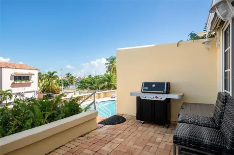 115 Harbour Drive Humacao PR 00791