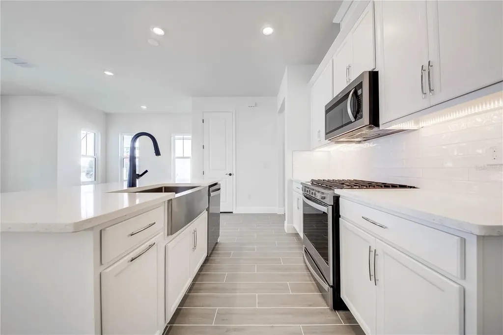 208 Eagleston Lane Lakewood Ranch FL 34240