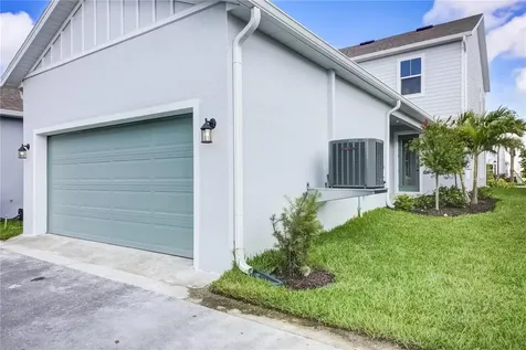208 Eagleston Lane Lakewood Ranch FL 34240