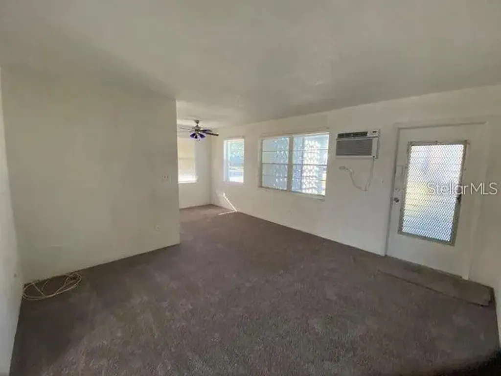 4018 6th Street S St Petersburg FL 33705