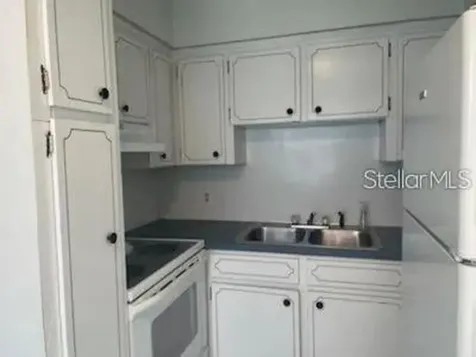 4018 6th Street S St Petersburg FL 33705