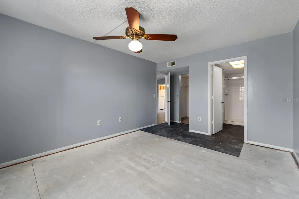 505 30th Avenue W Bradenton FL 34205