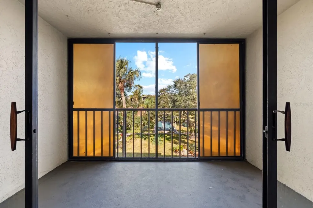 505 30th Avenue W Bradenton FL 34205