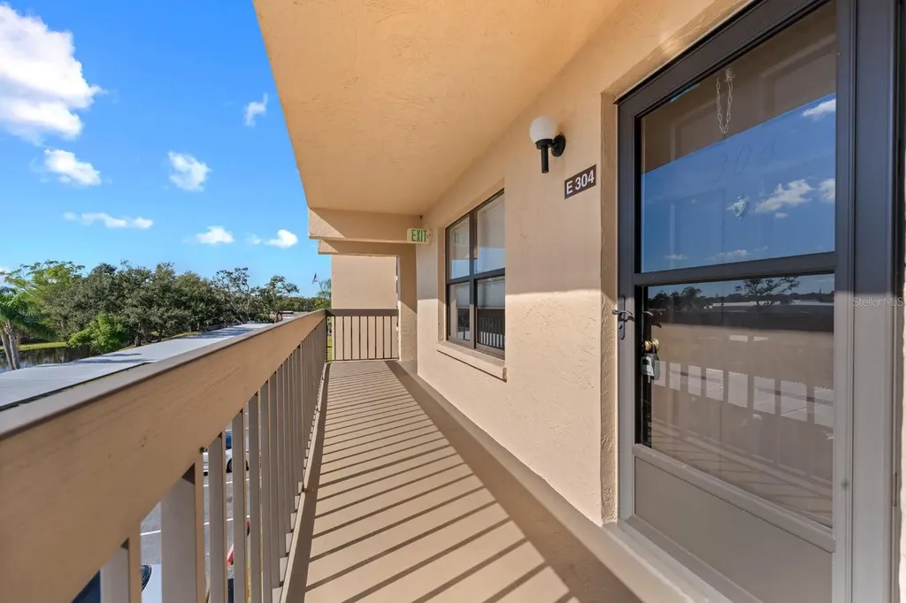 505 30th Avenue W Bradenton FL 34205