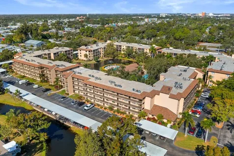 505 30th Avenue W Bradenton FL 34205