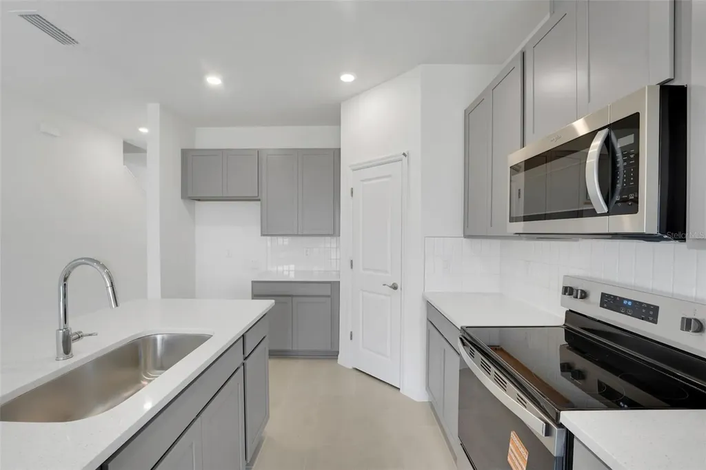 31784 Kestrel Calling Drive San Antonio FL 33576