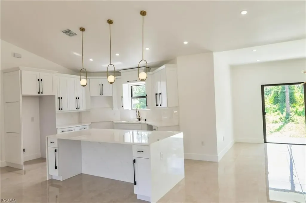 1506 8th Avenue Lehigh Acres FL 33972