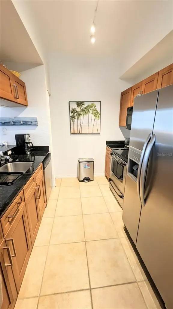 1064 N Tamiami Trail Sarasota FL 34236