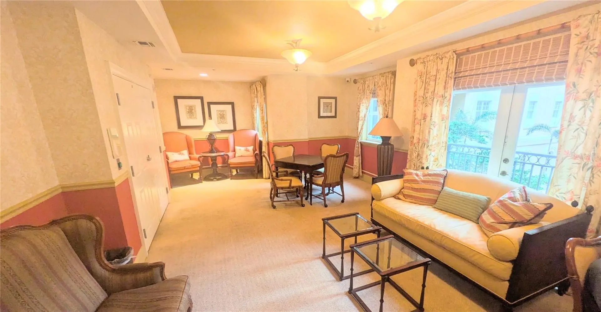 1064 N Tamiami Trail Sarasota FL 34236