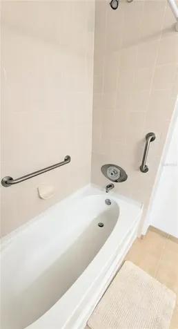 1064 N Tamiami Trail Sarasota FL 34236