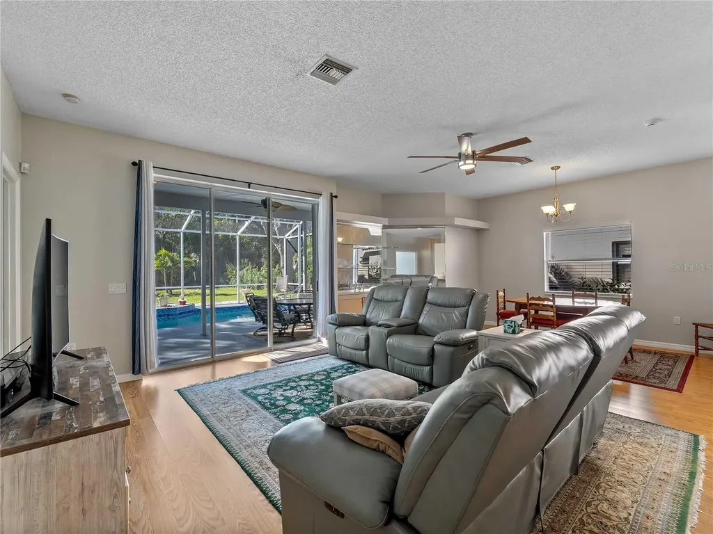 4494 Del Sol Boulevard S Sarasota FL 34243