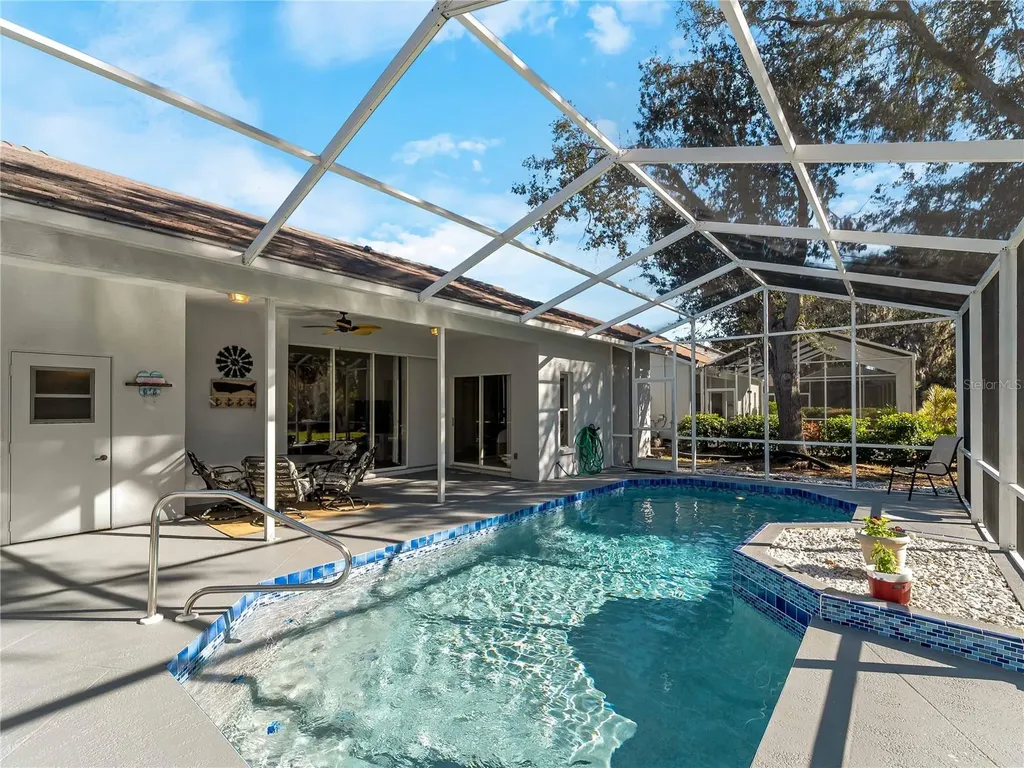 4494 Del Sol Boulevard S Sarasota FL 34243