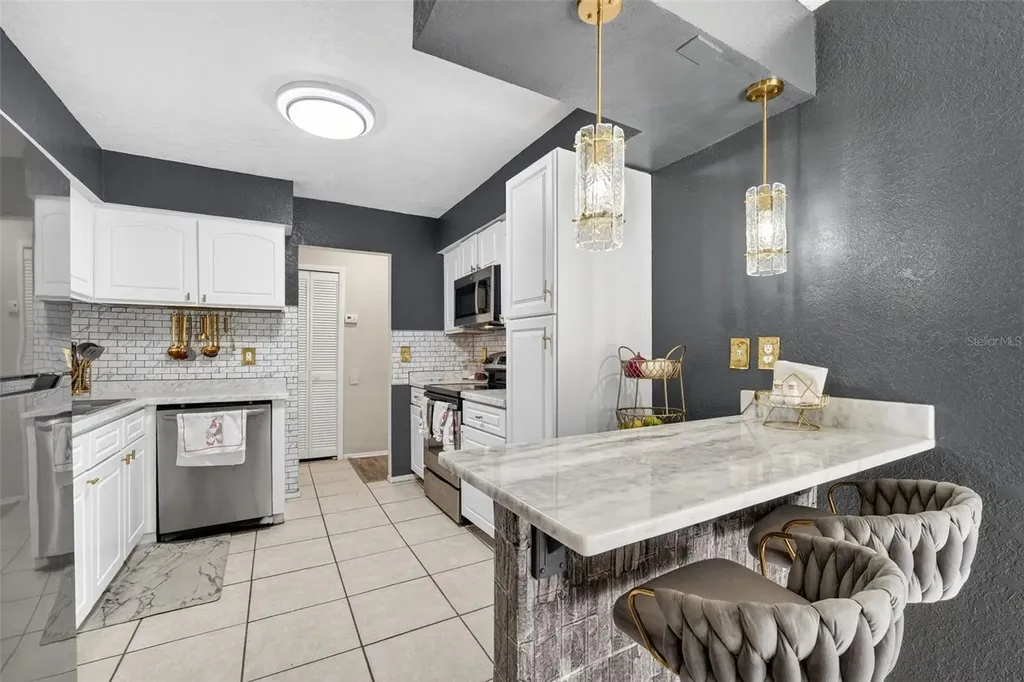 4309 S Semoran Boulevard Orlando FL 32822