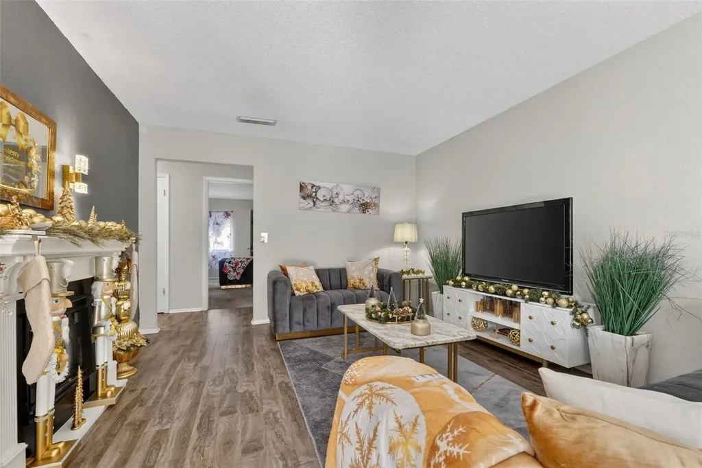 4309 S Semoran Boulevard Orlando FL 32822