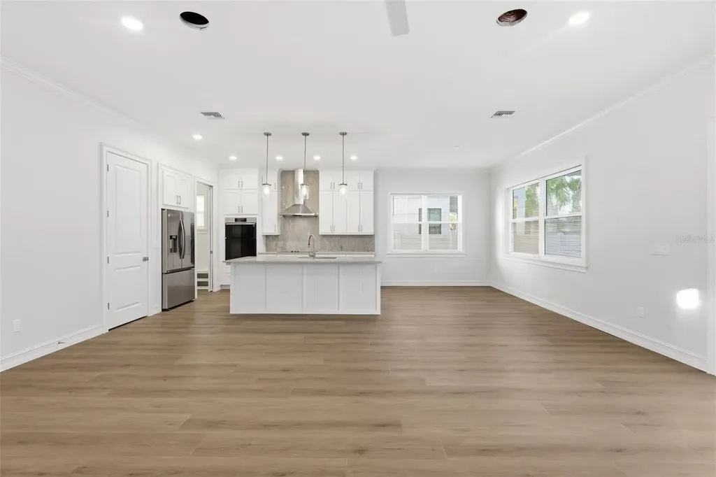 3809 71st Street N St Petersburg FL 33709