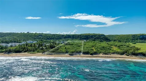 PR-4466 Km 2.0 Isabela PR 00662