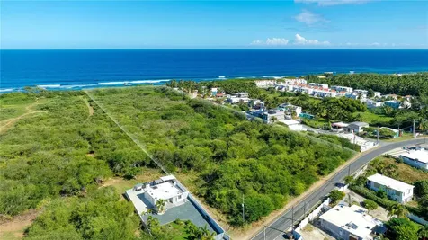 PR-4466 Km 2.0 Isabela PR 00662