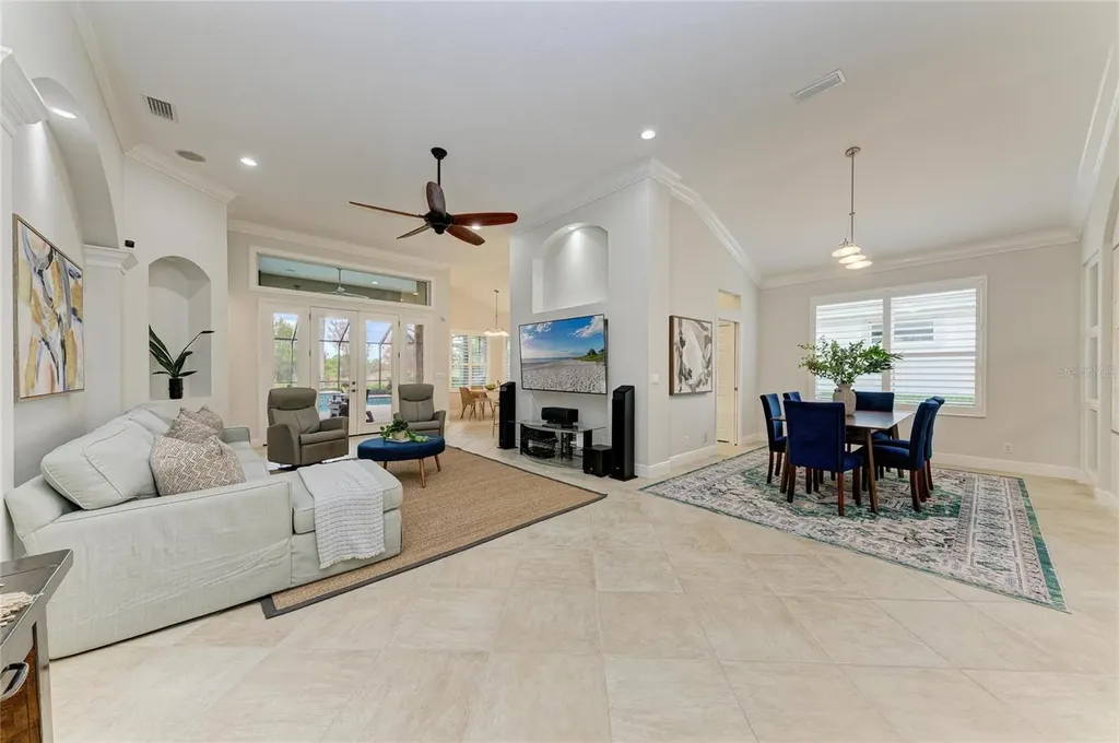 7423 Lake Forest Glen Lakewood Ranch FL 34202